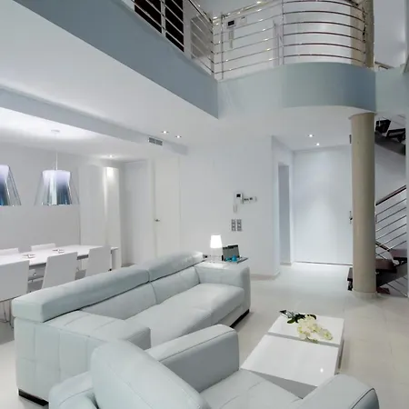 Hills Luxury *