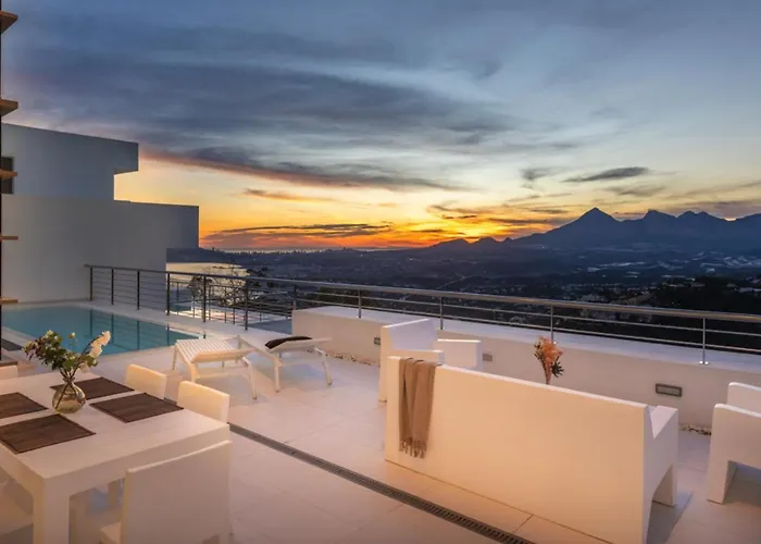 Hills Luxury