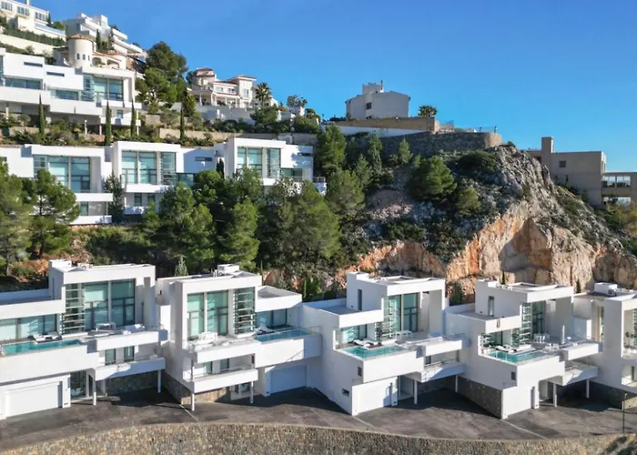 Hills Luxury *