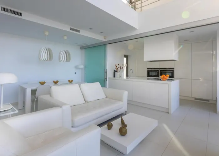 Hills Luxury