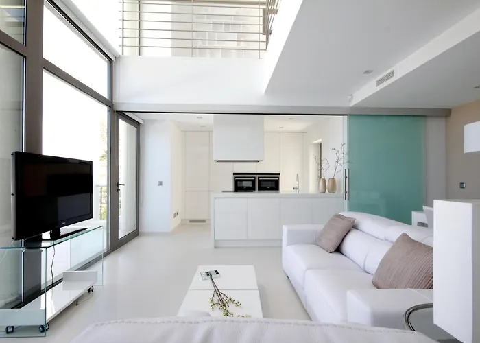 Hills Luxury 阿尔啼